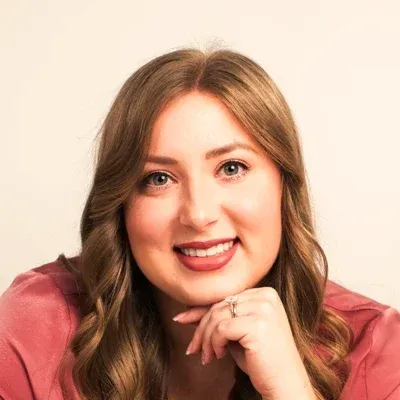 Dr. Brooke Aronson D.C.